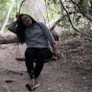 Meet your Posher, Yesenia